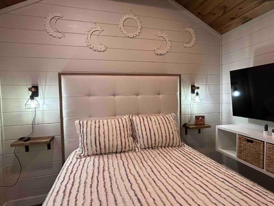 Blissful Nook Tiny Home ~ Cozy Retreat W/ Hot Tub; Near Town And Deep Creek Bryson City Eksteriør bilde