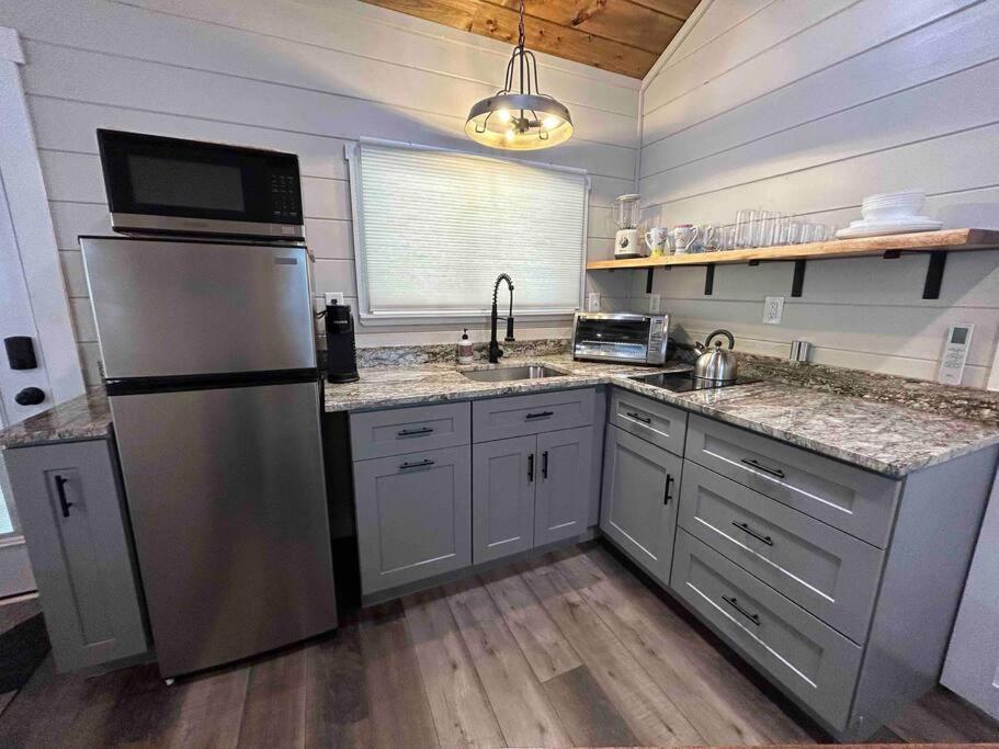 Blissful Nook Tiny Home ~ Cozy Retreat W/ Hot Tub; Near Town And Deep Creek Bryson City Eksteriør bilde