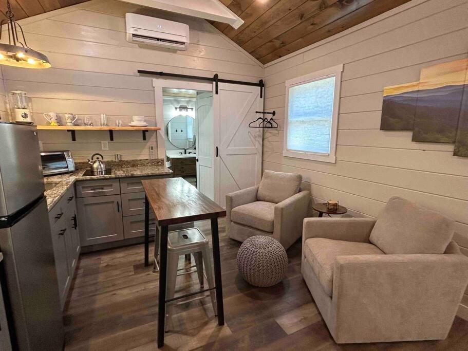 Blissful Nook Tiny Home ~ Cozy Retreat W/ Hot Tub; Near Town And Deep Creek Bryson City Eksteriør bilde